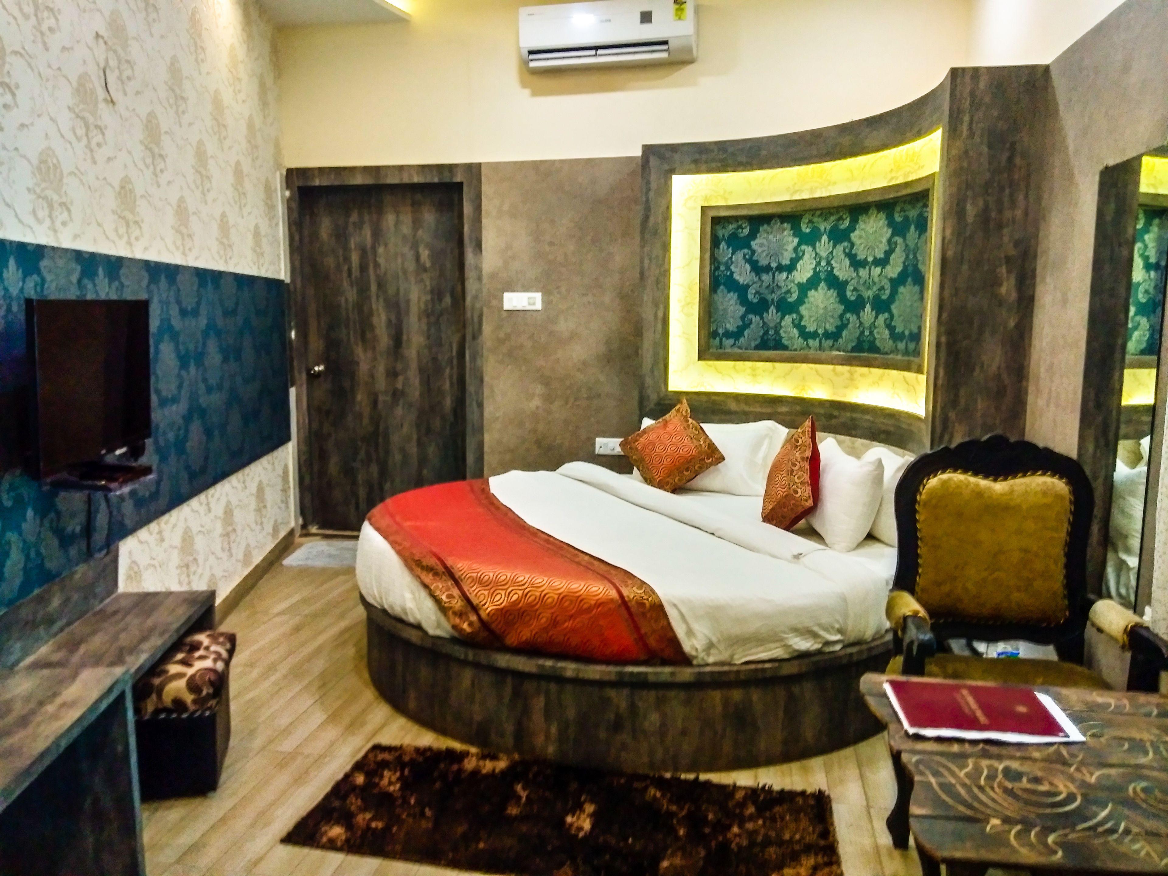 Dwivedi Hotels Sri Omkar Palace — Photos 3